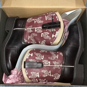 Ariat Fatbaby Heritage Farrah Chicken Boots